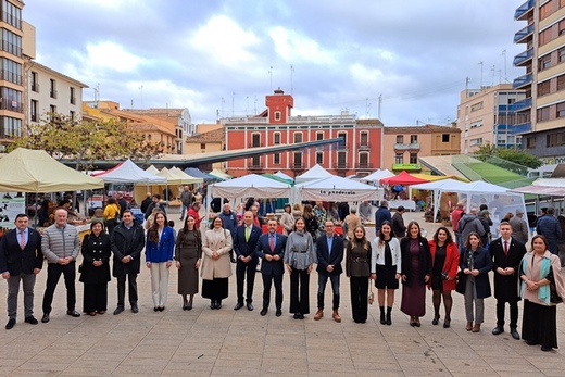 La fira, declarada festa d'inters turstic autonmic, compta amb ms de 200 llocs de venda de productes nadalencs i artesanals